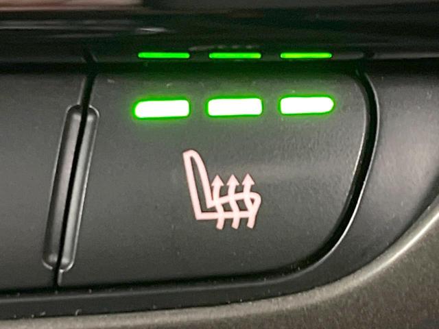 ＭＩＮＩ クーパーＤ　クロスオーバー　オール４　ペッパーパッケージ　アダプティブＬＥＤヘッドランプ　アクティブクルーズコントロール　シートヒーター　電動リアゲート　バックカメラ　クリアランスソナー　純正ナビ　Ｂｌｕｅｔｏｏｔｈ　ＥＴＣ（6枚目）