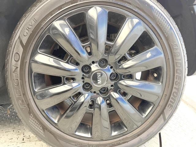 ＭＩＮＩ クーパーＤ　クロスオーバー　オール４　ペッパーパッケージ　アダプティブＬＥＤヘッドランプ　アクティブクルーズコントロール　シートヒーター　電動リアゲート　バックカメラ　クリアランスソナー　純正ナビ　Ｂｌｕｅｔｏｏｔｈ　ＥＴＣ（22枚目）