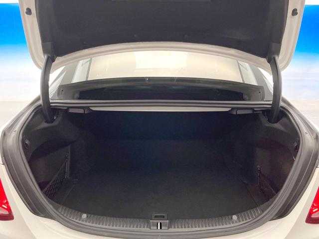 Cクラス C200 4マチックアバンギャルド AMGライン レーダーセーフティーパッケージ ベーシックパッケージ レザーエクスクルーシブパッケージ 革シート 純正ナビ アダプティブクルーズコントロール BLUETOOTH バックカメラ スマートキー ETC(12枚目)