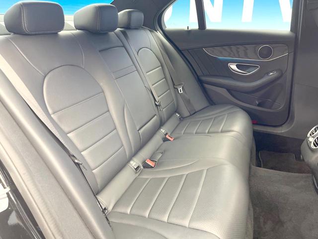 Cクラス C200 4マチックアバンギャルド AMGライン レーダーセーフティパッケージ ベーシックパッケージ 黒革シート シートヒーター ディストロニックプラス 純正ナビ バックカメラ パークトロニック LEDヘッドライト ブラインドスポットアシスト(10枚目)