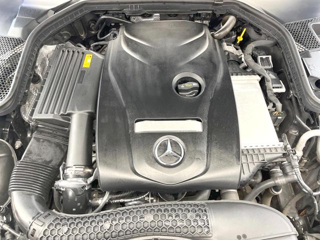 Cクラス C200 4マチックアバンギャルド AMGライン レーダーセーフティパッケージ ベーシックパッケージ 黒革シート シートヒーター ディストロニックプラス 純正ナビ バックカメラ パークトロニック LEDヘッドライト ブラインドスポットアシスト(20枚目)