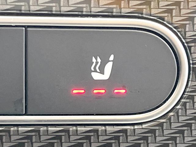 GLB GLB200d 4マチック AMGラインパッケージ アドバンスドパッケージ レーダーセーフティパッケージ 純正ナビ 全周囲カメラ マルチビームLED ハーフレザーシート シートヒーター ブラインドスポットアシスト レーンキープアシスト ルーフレール(8枚目)