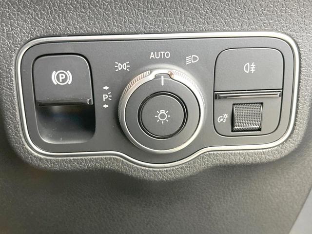 GLB GLB200d 4マチック AMGラインパッケージ アドバンスドパッケージ レーダーセーフティパッケージ 純正ナビ 全周囲カメラ マルチビームLED ハーフレザーシート シートヒーター ブラインドスポットアシスト レーンキープアシスト ルーフレール(43枚目)