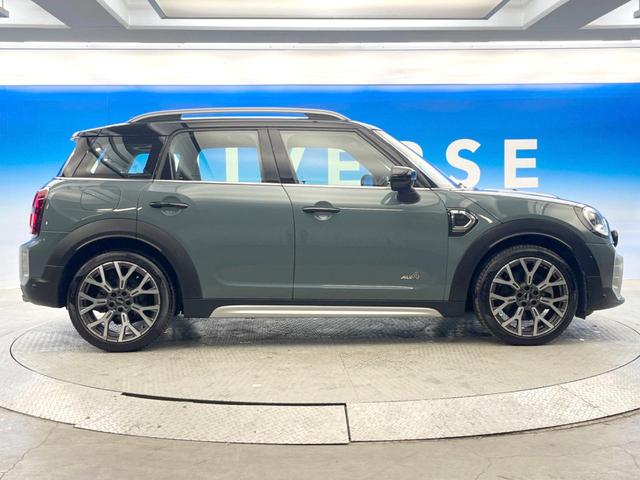 MINI クーパーSD クロスオーバー オール4 レザーシートパッケージ デジタルパッケージ+ ペッパーパッケージ 茶革シート シートヒーター パワーシート 純正ナビ バックカメラ アクティブクルーズコントロール マルチディスプレイメーター(23枚目)