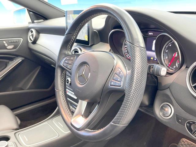 CLAクラス シューティングブレーク CLA220 4マチック シューティングブレーク プレミアムパッケージ レーダーセーフティパッケージ パノラミックスライディングルーフ harman/kardon 黒革シート シートヒーター 純正ナビ バックカメラ ディストロニックプラス(12枚目)