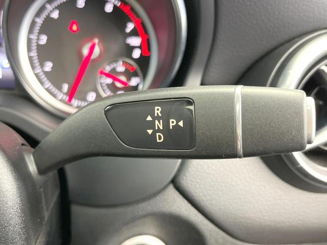 CLAクラス シューティングブレーク CLA220 4マチック シューティングブレーク プレミアムパッケージ レーダーセーフティパッケージ パノラミックスライディングルーフ harman/kardon 黒革シート シートヒーター 純正ナビ バックカメラ ディストロニックプラス(13枚目)