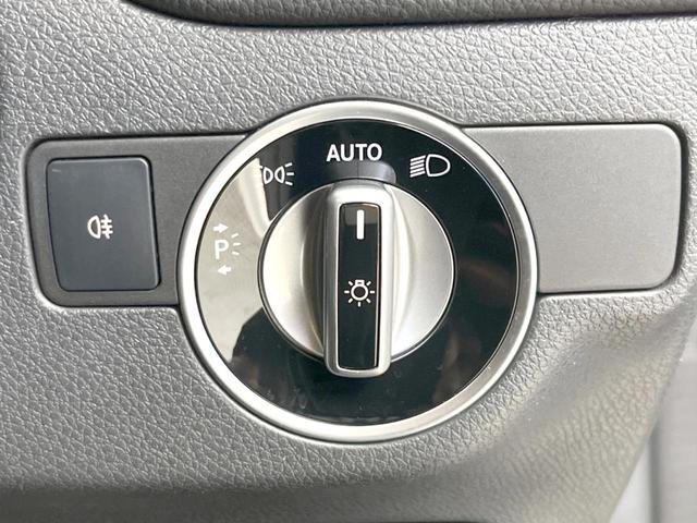 CLAクラス シューティングブレーク CLA220 4マチック シューティングブレーク プレミアムパッケージ レーダーセーフティパッケージ パノラミックスライディングルーフ harman/kardon 黒革シート シートヒーター 純正ナビ バックカメラ ディストロニックプラス(36枚目)