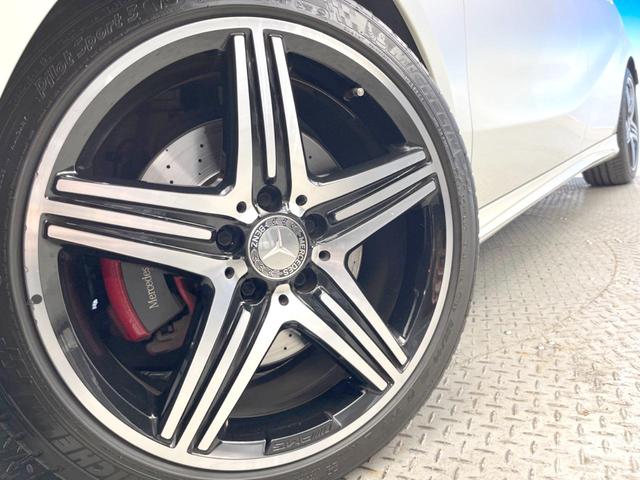 Aクラス A250 シュポルト 4マチック レーダーセーフティパッケージ ディストロニックプラス メモリ機能付きパワーシート シートヒーター ハーフレザーシート LEDヘッドランプ バックカメラ クリアランスソナー 純正ナビTV ETC(17枚目)