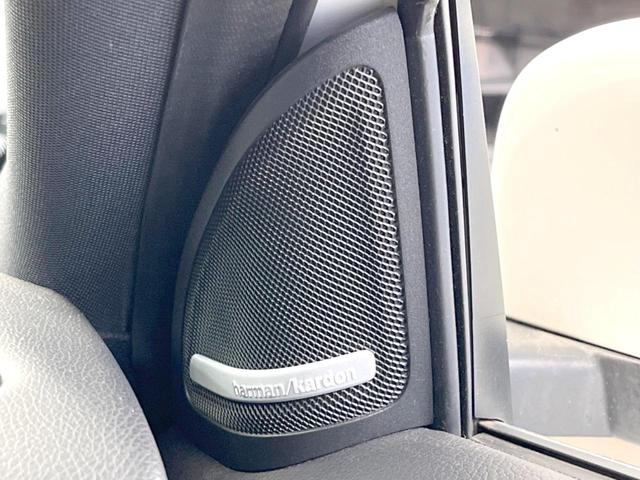 GLAクラス GLA220 4マチック プレミアムPKG レーダーセーフティPKG パノラミックスライディングルーフ HarmanKardonサウンドシステム 黒革シート シートヒーター 純正ナビ フルセグ バックカメラ キーレスゴー(6枚目)