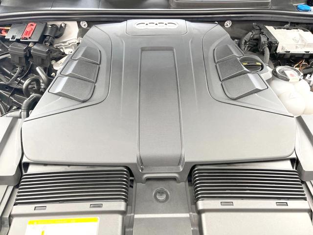 Ｑ７ ５５ＴＦＳＩクワトロ　７シーターパッケージ　マトリクスＬＥＤヘッドランプ　バーチャルコックピット　全周囲カメラ　アダプティブクルーズ　黒革シート　前席中列シートヒーター　電動リアゲート　アドバンスドキー　純正ナビ　地デジ（18枚目）