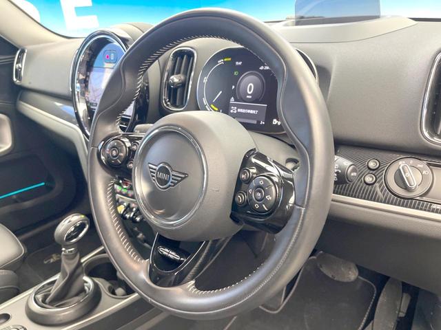 MINI クーパーS E クロスオーバー オール4 ユアースタイル デジタルパッケージプラス ペッパーパッケージ アクティブクルーズコントロール 黒革シート パワーシート シートヒーター 電動リアゲート HUD バックカメラ クリアランスソナー(20枚目)