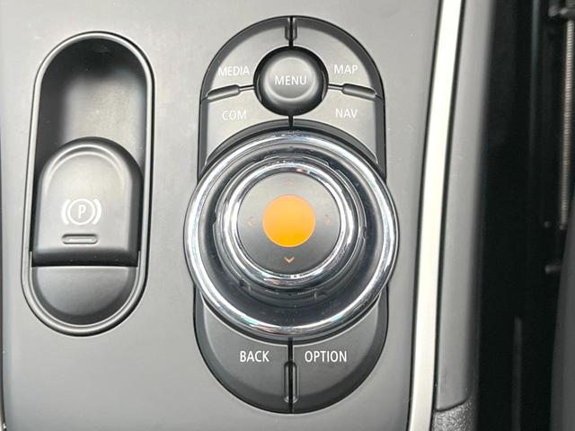 MINI クーパーS E クロスオーバー オール4 ユアースタイル デジタルパッケージプラス ペッパーパッケージ アクティブクルーズコントロール 黒革シート パワーシート シートヒーター 電動リアゲート HUD バックカメラ クリアランスソナー(36枚目)