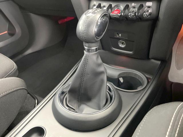 MINI クーパーSD クロスオーバー オール4 ペッパーパッケージ アクティブクルーズコントロール 電動リアゲート シートヒーター LEDヘッドランプ コンフォートアクセス バックカメラ クリアランスソナー 純正ナビ Bluetooth ETC(32枚目)