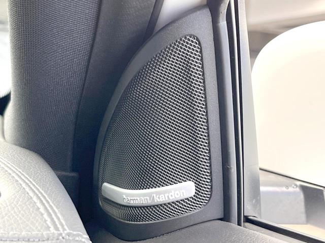 ●ｈａｒｍａｎ／ｋａｒｄｏｎサウンドシステム：オーディオ専門メーカーが手掛けるプレミアムスピーカーを装備。多数のスピーカーから、音の粒立ちまで分かる高品質な音楽をお楽しみいただけます。