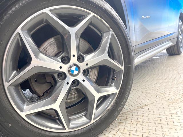 Ｘ１ ｘＤｒｉｖｅ　１８ｄ　ｘライン　純正ナビ　バックカメラ　１８インチ５本Ｙ字スポークアルミホイール　クロストラック革コンビシート　パーキングアシスト　禁煙車　シートヒーター　ＢＬＵＥＴＯＯＴＨ　スマートキー　クリアランスソナー　ＥＴＣ（15枚目）