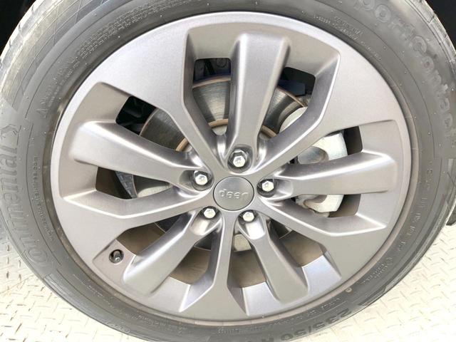 ジープ・チェロキー S-モデル 100台限定特別仕様車 黒革シート ベンチレーション シートヒーター Uコネクト純正ナビ アダプティブクルーズコントロール バックカメラ LEDヘッドライト 純正19インチアルミホイール パドルシフト(49枚目)