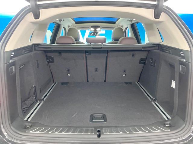 Ｘ３ ｘＤｒｉｖｅ　２０ｄ　Ｘライン　セレクトパッケージ　ハイラインパッケージ　アクティブベンチレーション　パノラマサンルーフ　Ｈａｒｍａｎ／Ｋａｒｄｏｎ　茶革シート　アクティブクルーズ　全周囲カメラ　電動リアゲート　地デジＴＶ　純正ナビ（12枚目）