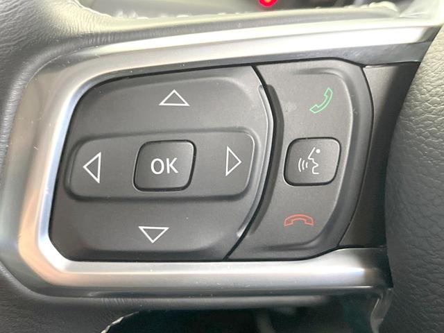 ジープ・ラングラーアンリミテッド サハラ　ローンチエディション　特別仕様車　クルーズコントロール　ステアリングヒーター　シートヒーター　ＪＥＥＰロゴ入り黒革シート　Ｕコネクト純正ナビ　バックカメラ　ＬＥＤヘッドライト　フルセグ　純正１８インチアルミホイール（36枚目）