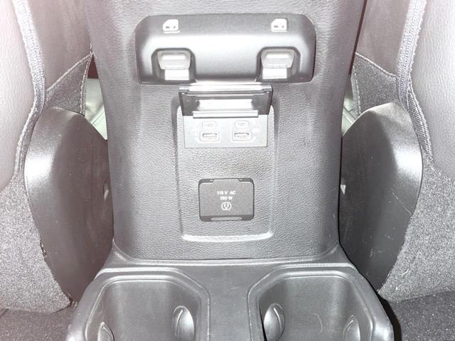 ジープ・ラングラーアンリミテッド サハラ　ローンチエディション　特別仕様車　クルーズコントロール　ステアリングヒーター　シートヒーター　ＪＥＥＰロゴ入り黒革シート　Ｕコネクト純正ナビ　バックカメラ　ＬＥＤヘッドライト　フルセグ　純正１８インチアルミホイール（41枚目）