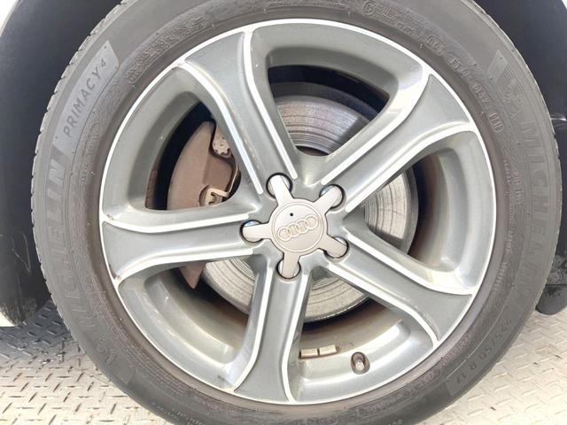 Ａ４アバント ２．０ＴＦＳＩクワトロ　アーバンスタイルエディション　特別仕様車　純正ナビ／ＴＶ　バックカメラ　シートヒーター　パワーシート　電動リアゲート　純正１７インチアルミホイール　ルーフレール　ターボ　ＥＴＣ　禁煙車　クリアランスソナー　デュアルオートエアコン（42枚目）