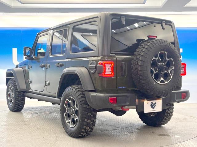 ジープ・ラングラーアンリミテッド ルビコンリミテEDウィズサンライダフリTフォーハドT 250台限定特別仕様車 黒革シート 前席シートヒーター アダプティブクルーズコントロール LEDヘッドライト 純正ナビ バックカメラ ALPINEスピーカー ダウンヒルアシスト(18枚目)