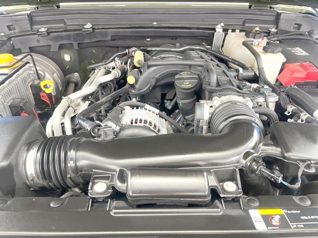 ジープ・ラングラーアンリミテッド ルビコンリミテEDウィズサンライダフリTフォーハドT 250台限定特別仕様車 黒革シート 前席シートヒーター アダプティブクルーズコントロール LEDヘッドライト 純正ナビ バックカメラ ALPINEスピーカー ダウンヒルアシスト(20枚目)