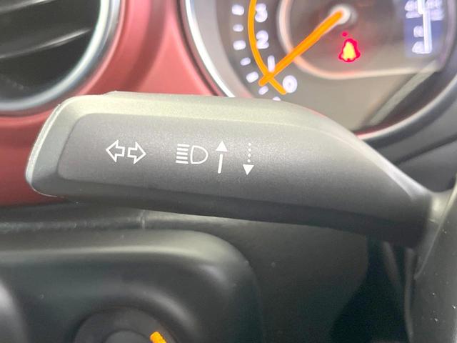 ジープ・ラングラーアンリミテッド ルビコンリミテEDウィズサンライダフリTフォーハドT 250台限定特別仕様車 黒革シート 前席シートヒーター アダプティブクルーズコントロール LEDヘッドライト 純正ナビ バックカメラ ALPINEスピーカー ダウンヒルアシスト(32枚目)