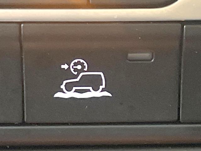 ジープ・ラングラーアンリミテッド ルビコンリミテEDウィズサンライダフリTフォーハドT 250台限定特別仕様車 黒革シート 前席シートヒーター アダプティブクルーズコントロール LEDヘッドライト 純正ナビ バックカメラ ALPINEスピーカー ダウンヒルアシスト(38枚目)