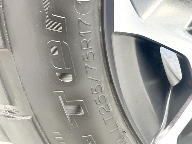 ジープ・ラングラーアンリミテッド ルビコンリミテEDウィズサンライダフリTフォーハドT 250台限定特別仕様車 黒革シート 前席シートヒーター アダプティブクルーズコントロール LEDヘッドライト 純正ナビ バックカメラ ALPINEスピーカー ダウンヒルアシスト(45枚目)