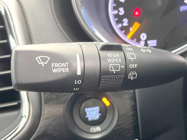 ジープ・グランドチェロキー サミット パノラミックサンルーフ Harman/Kardon 黒革シート シートベンチレーション アダプティブクルーズコントロール エアサスペンション 電動リアゲート 純正ナビ Bluetooth バックカメラ(29枚目)