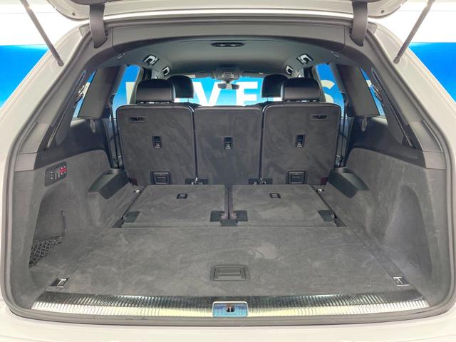 Ｑ７ ２．０ＴＦＳＩクワトロ　Ｓラインパッケージ　７シーターパッケージ　マトリクスＬＥＤヘッドランプ　バーチャルコックピット　黒革シート　シートヒーター　アダプティブクルーズコントロール　純正ＭＭＩナビ　全周囲カメラ　４ゾーンＡＣ　メモリパワーシート（13枚目）