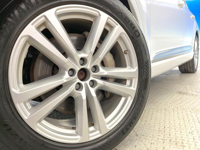 Ｑ７ ２．０ＴＦＳＩクワトロ　Ｓラインパッケージ　７シーターパッケージ　マトリクスＬＥＤヘッドランプ　バーチャルコックピット　黒革シート　シートヒーター　アダプティブクルーズコントロール　純正ＭＭＩナビ　全周囲カメラ　４ゾーンＡＣ　メモリパワーシート（15枚目）