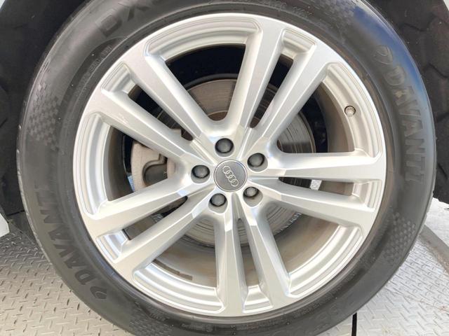 Ｑ７ ２．０ＴＦＳＩクワトロ　Ｓラインパッケージ　７シーターパッケージ　マトリクスＬＥＤヘッドランプ　バーチャルコックピット　黒革シート　シートヒーター　アダプティブクルーズコントロール　純正ＭＭＩナビ　全周囲カメラ　４ゾーンＡＣ　メモリパワーシート（24枚目）