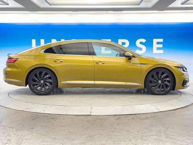 アルテオン ＴＳＩ　４モーション　Ｒラインアドバンス　ラグジュアリーパッケージ　パノラマスライディングルーフ　ＤＹＮＡＵＤＩＯサウンド　ＤｉｓｃｏｖｅｒＰｒｏナビ　黒革シート　シートヒーター　バックカメラ　電動リアゲート　アダプティブクルーズコントロール（19枚目）