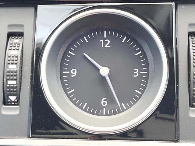 アルテオン ＴＳＩ　４モーション　Ｒラインアドバンス　ラグジュアリーパッケージ　パノラマスライディングルーフ　ＤＹＮＡＵＤＩＯサウンド　ＤｉｓｃｏｖｅｒＰｒｏナビ　黒革シート　シートヒーター　バックカメラ　電動リアゲート　アダプティブクルーズコントロール（51枚目）