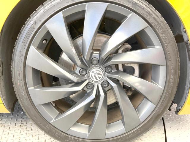 アルテオン ＴＳＩ　４モーション　Ｒラインアドバンス　ラグジュアリーパッケージ　パノラマスライディングルーフ　ＤＹＮＡＵＤＩＯサウンド　ＤｉｓｃｏｖｅｒＰｒｏナビ　黒革シート　シートヒーター　バックカメラ　電動リアゲート　アダプティブクルーズコントロール（59枚目）