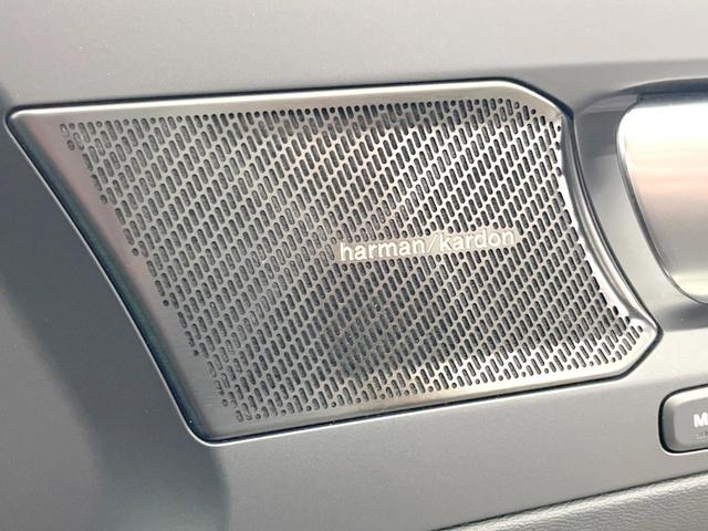 ＸＣ４０ Ｔ４　ＡＷＤ　インスクリプション　コンビニエンスＰＫＧ　純正ナビ　全周囲カメラ　茶革シート　全席シートヒーター　パワーシート　レーダークルーズコントロール　パワーバックドア　純正１９インチアルミ　ｈａｒｍａｎ／ｋａｒｄｏｎ　禁煙車（4枚目）