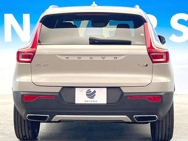 ＸＣ４０ Ｔ４　ＡＷＤ　インスクリプション　コンビニエンスＰＫＧ　純正ナビ　全周囲カメラ　茶革シート　全席シートヒーター　パワーシート　レーダークルーズコントロール　パワーバックドア　純正１９インチアルミ　ｈａｒｍａｎ／ｋａｒｄｏｎ　禁煙車（17枚目）