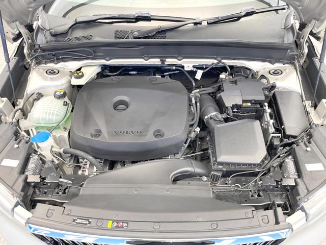 ＸＣ４０ Ｔ４　ＡＷＤ　インスクリプション　コンビニエンスＰＫＧ　純正ナビ　全周囲カメラ　茶革シート　全席シートヒーター　パワーシート　レーダークルーズコントロール　パワーバックドア　純正１９インチアルミ　ｈａｒｍａｎ／ｋａｒｄｏｎ　禁煙車（21枚目）