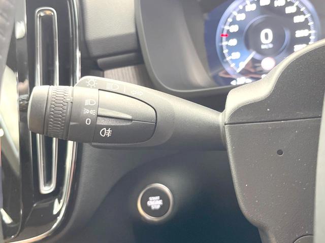 ＸＣ４０ Ｔ４　ＡＷＤ　インスクリプション　コンビニエンスＰＫＧ　純正ナビ　全周囲カメラ　茶革シート　全席シートヒーター　パワーシート　レーダークルーズコントロール　パワーバックドア　純正１９インチアルミ　ｈａｒｍａｎ／ｋａｒｄｏｎ　禁煙車（35枚目）