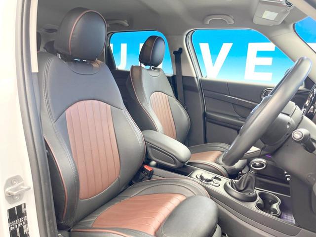 ＭＩＮＩ クーパーＳＤ　クロスオーバー　オール４　ペッパーＰＫＧ　純正ナビ　レーダークルーズ　衝突軽減システム　バックカメラ　電動リア　シートヒーター　純正１８インチアルミ　禁煙車　ｂｌｕｅｔｏｏｔｈ　ＬＥＤヘッドライト　電動格納ミラー（11枚目）