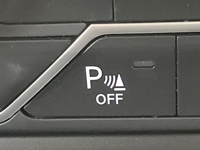 ジープ・ラングラーアンリミテッド スポーツ 純正ナビ アダプティブクルーズコントロール バックカメラ サイドカメラフロントカメラ 純正17インチアルミ 衝突軽減システム ETC bluetooth 盗難防止システム クリアランスソナー 禁煙車(8枚目)