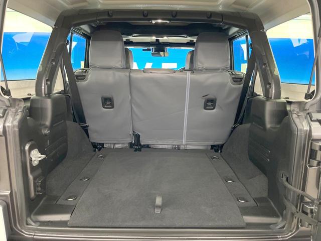 ジープ・ラングラーアンリミテッド スポーツ 純正ナビ アダプティブクルーズコントロール バックカメラ サイドカメラフロントカメラ 純正17インチアルミ 衝突軽減システム ETC bluetooth 盗難防止システム クリアランスソナー 禁煙車(13枚目)