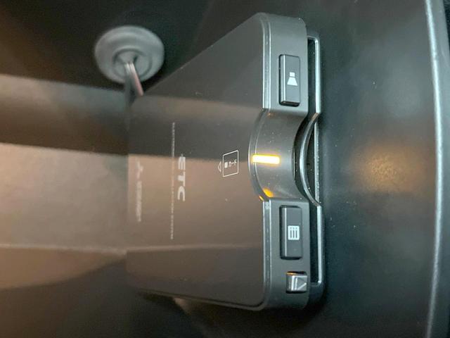 ジープ・レネゲード トレイルホーク クルーズコントロール バックカメラ TRAILHAWKロゴ入シート HIDヘッドライト 純正17インチアルミホイール セレクテレインシステム レーンキープアシスト Bluetooth接続 ETC車載器(41枚目)