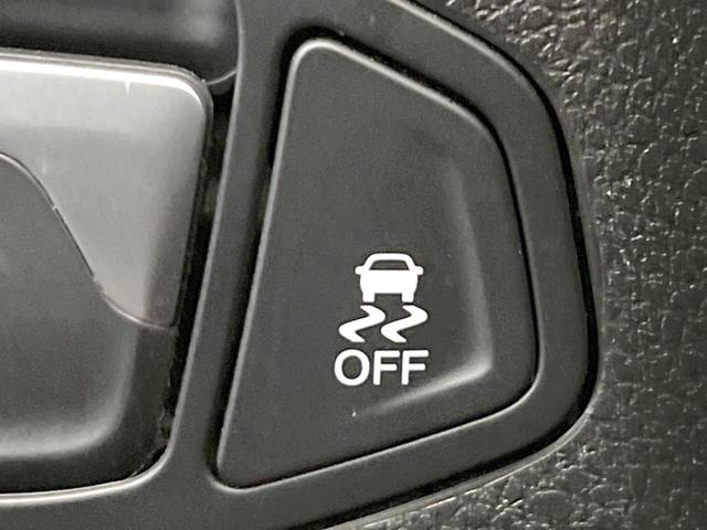 ジープ・レネゲード トレイルホーク クルーズコントロール バックカメラ TRAILHAWKロゴ入シート HIDヘッドライト 純正17インチアルミホイール セレクテレインシステム レーンキープアシスト Bluetooth接続 ETC車載器(42枚目)