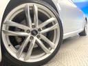 ●純正19インチアルミホイール:輸入車ならではの卓越した走りを支えるホイールと足回りです!日本車の走りに慣れている方にもぜひ体感して頂きたいほど、高いレベルでまとまっています!