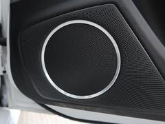 ●Ｂａｎｇ＆Ｏｌｕｆｓｅｎサウンドシステム：高いインテリア性が特徴のプレミアムサウンドシステムを装備しており、高品質かつ臨場感のある音楽を車内でお楽しみいただけます。 6