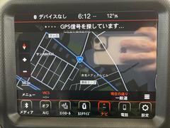 ●ＪＥＥＰ純正ナビ：一体感のあるナビは、高級感ある車内を演出してくれます。オーディオ機能も充実しておりますので、運転もより楽しめます♪ 6