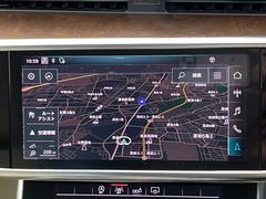 ●アウディ純正ナビ：一体感のあるナビは、高級感ある車内を演出してくれます。オーディオ機能も充実しておりますので、運転もより楽しめます♪ 3