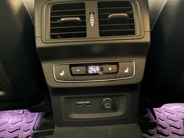 Q5 40TDIクワトロ Sライン ブラックスタイリング/Sline/パーキングアシスト/アンビエントライト/全方位カメラ/クルーズコントロール/AppleCarplay/マトリクスLED/パワーバックドア/Bluetooth(12枚目)